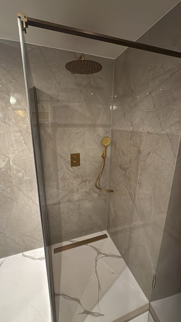 PVC marmeren wandpanelen - Hoogglans Glazed Taupe Marble - 260x122cm