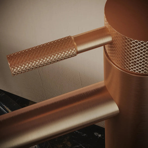 Saniclear Highriser Curved wastafelkraan geborsteld koper