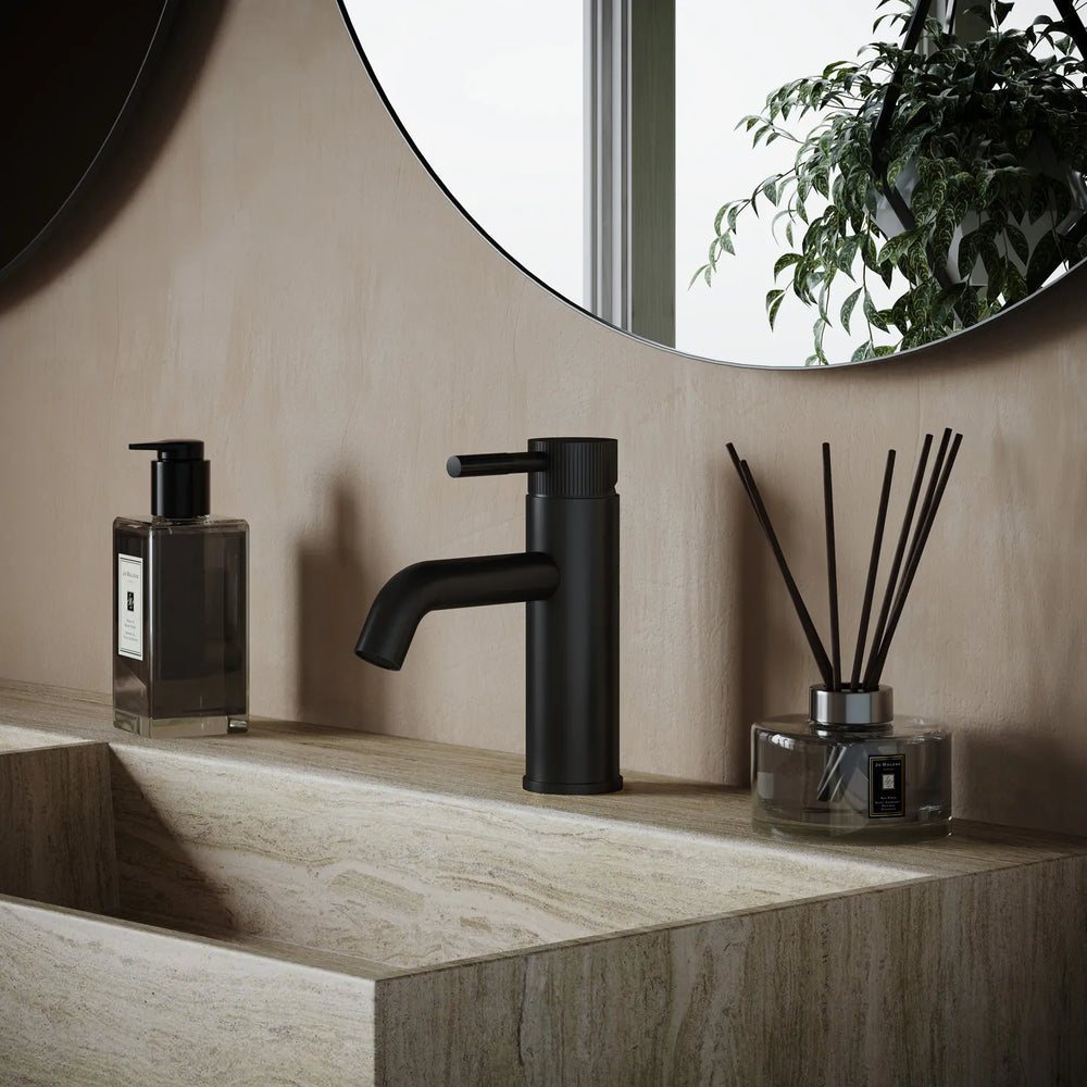 Saniclear Plus Stripes wastafelkraan zwart mat